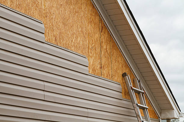 24/7 Emergency Siding Repair experts in Rockville, MD